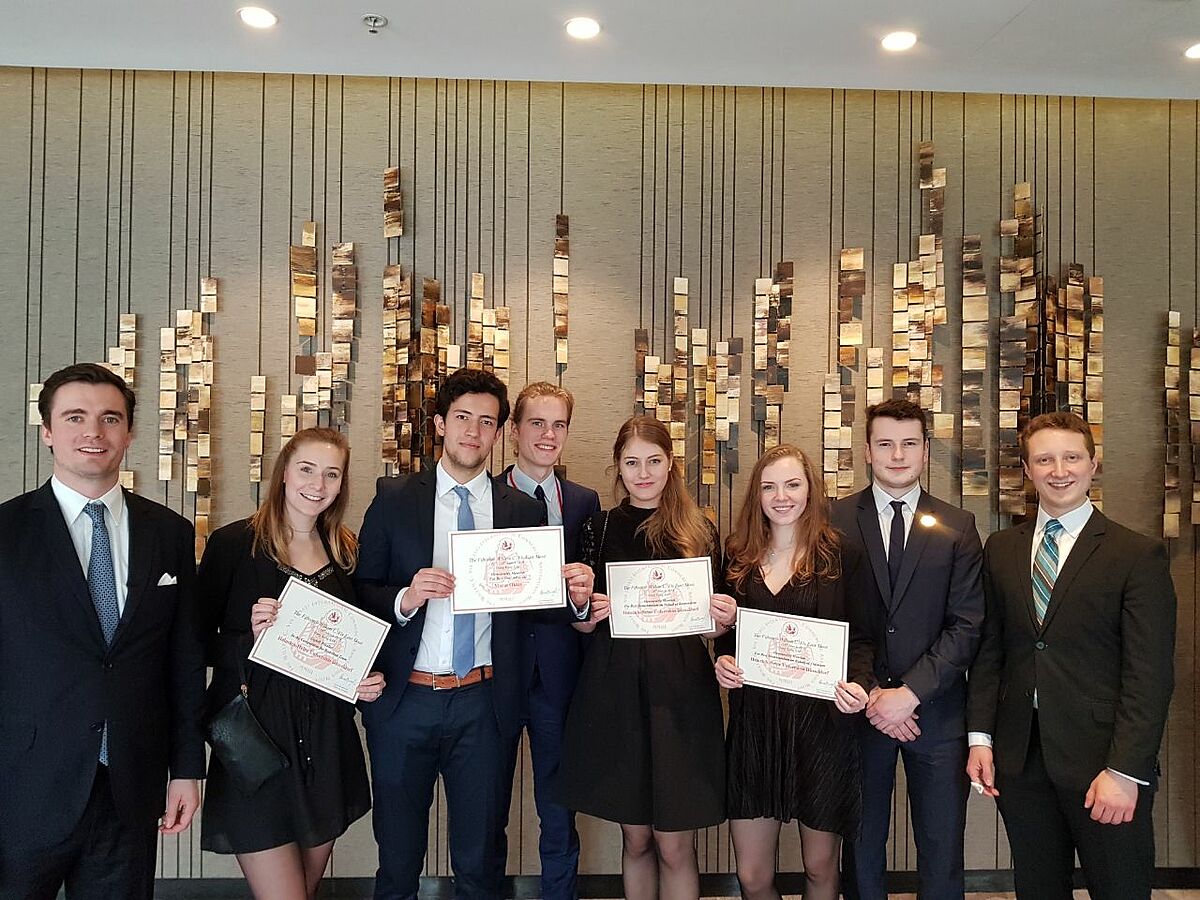 universit-t-d-sseldorf-d-sseldorfer-vis-moot-team-in-hongkong-erfolgreich